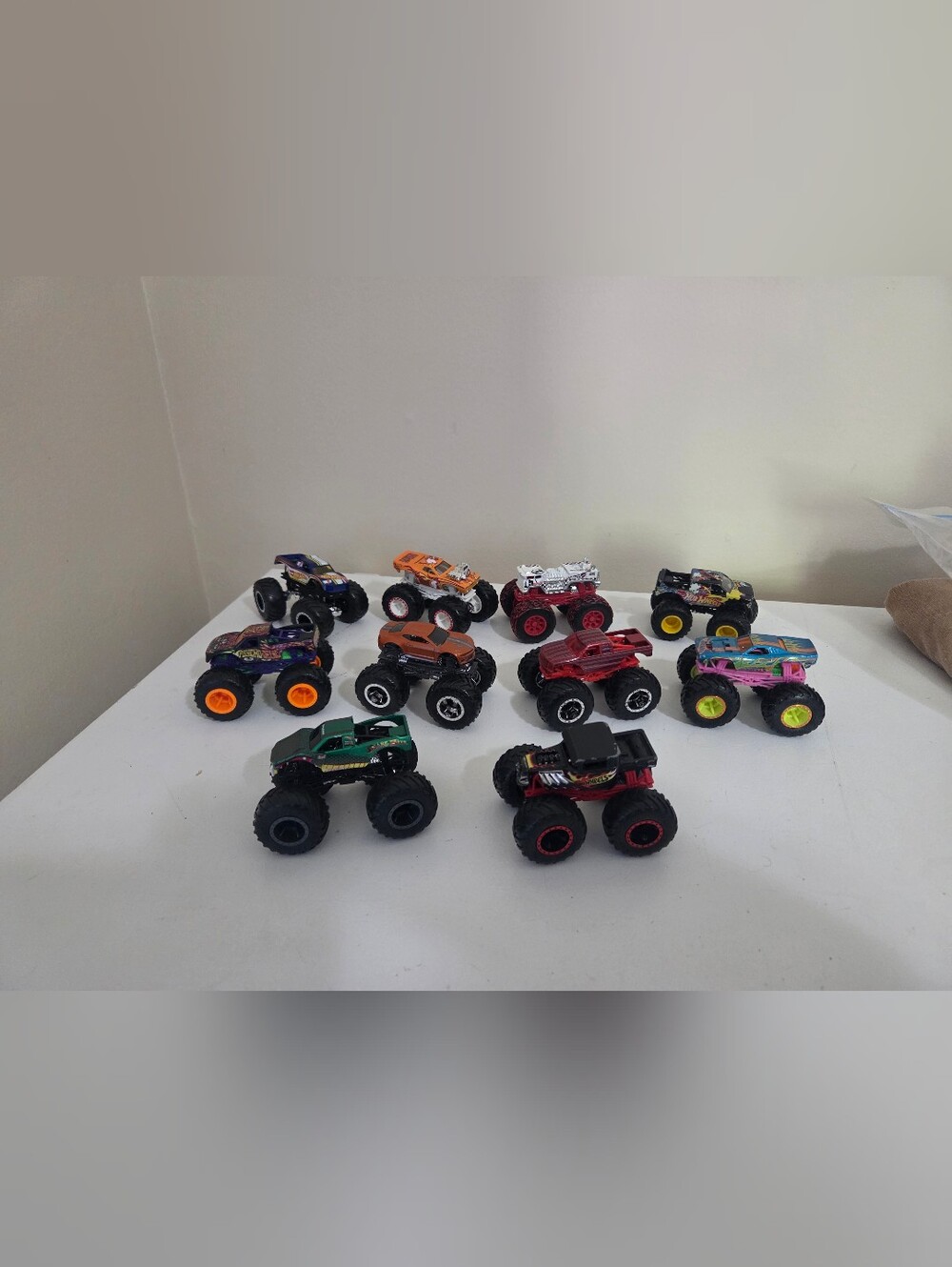 Hot Wheels Monster Trucks Set Of 10